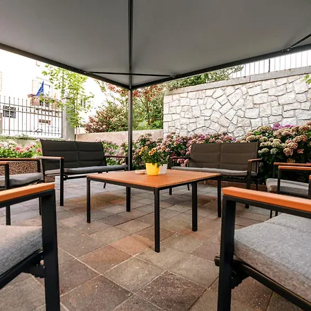 Hotel Vittoria-3